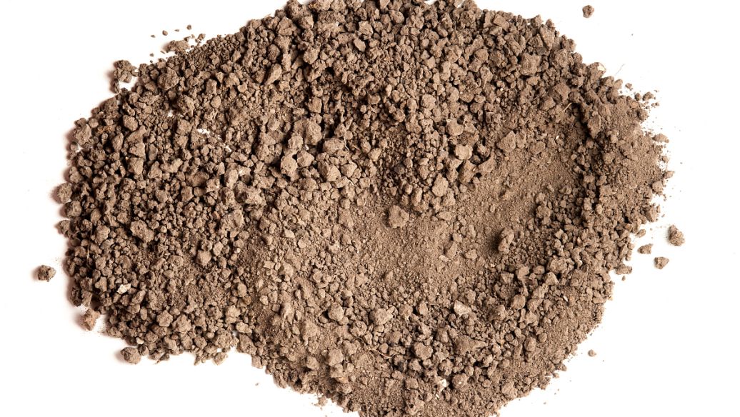 新疆耐火浇注料的自粉化现象